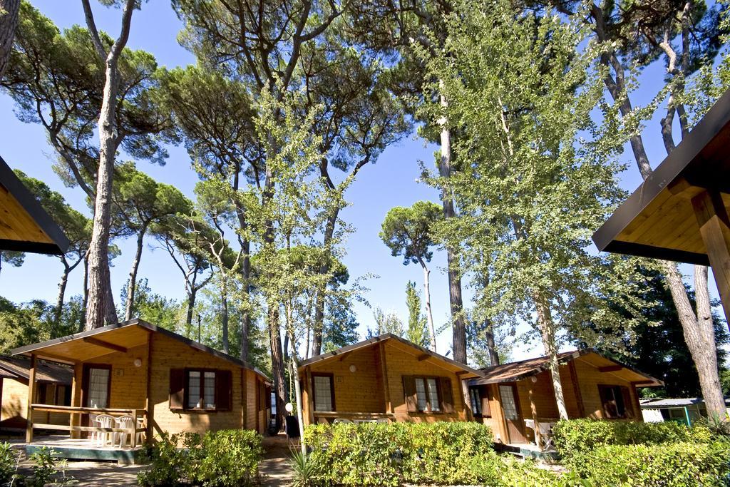 Campeggio Boscoverde Torre del Lago Puccini Buitenkant foto